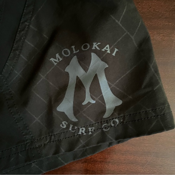 Molokai Surf Co. Men’s Board Shorts - Picture 3 of 5